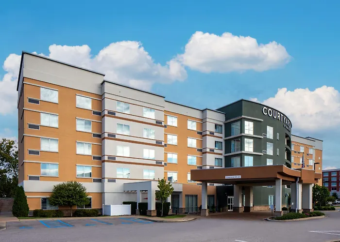 Courtyard By Marriott Charleston Downtown/Civic Center Hotel
