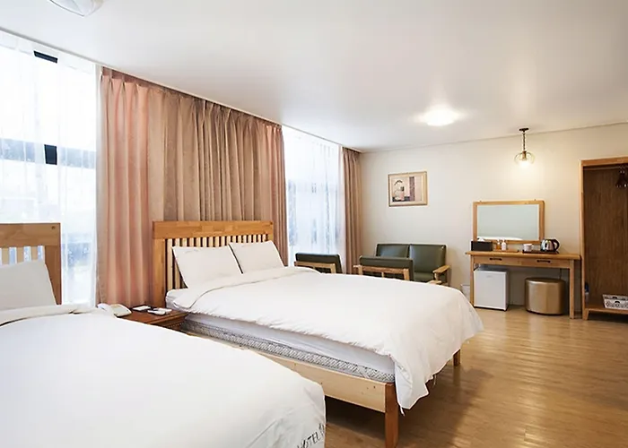 Elin Hotel