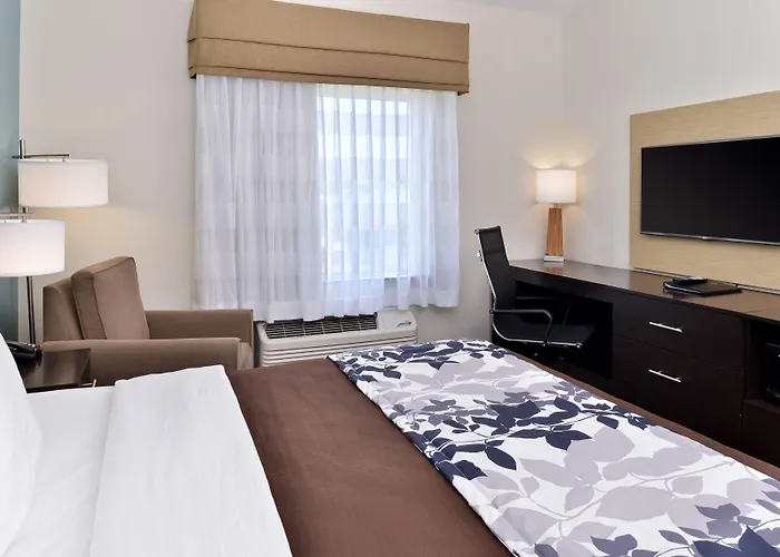Sleep Inn & Suites Meridian - Bonita Lakes