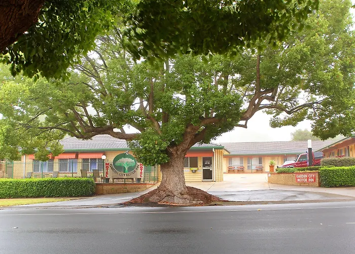 Garden City Motor Inn