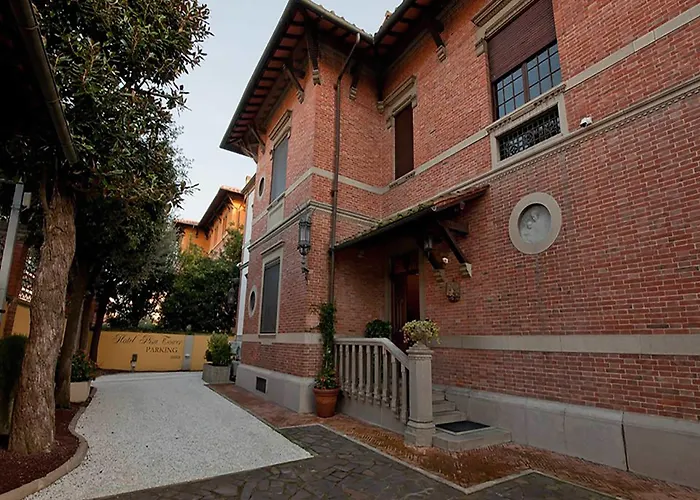 Hotel Pisa Tower