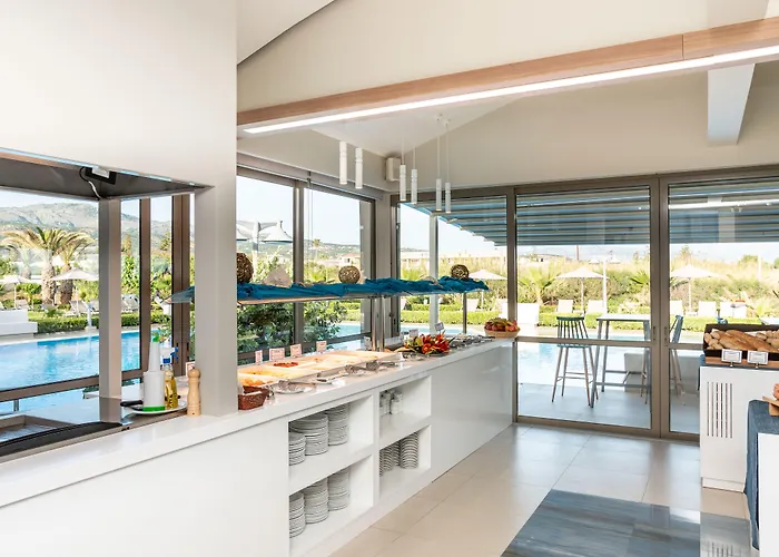Marinos Beach Hotel