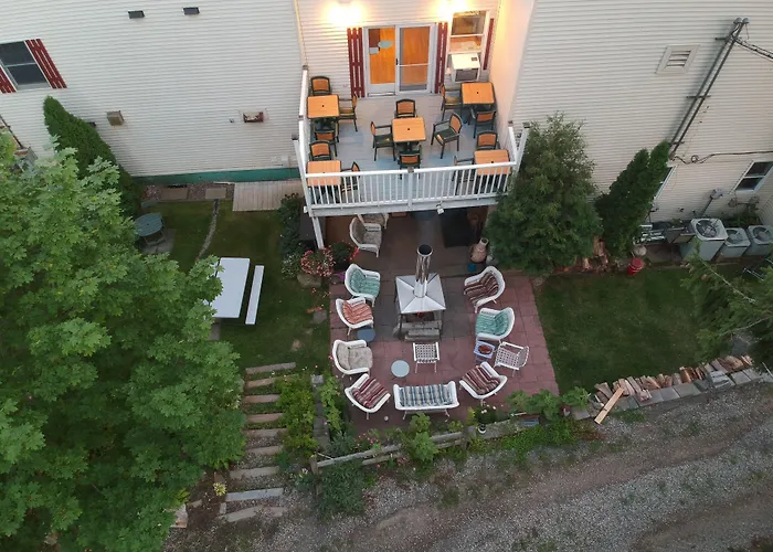 Camden Riverhouse Hotel And Inn
