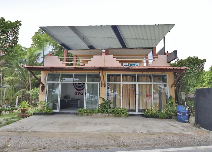 Oyo 1120 The Royhanna Beach Home