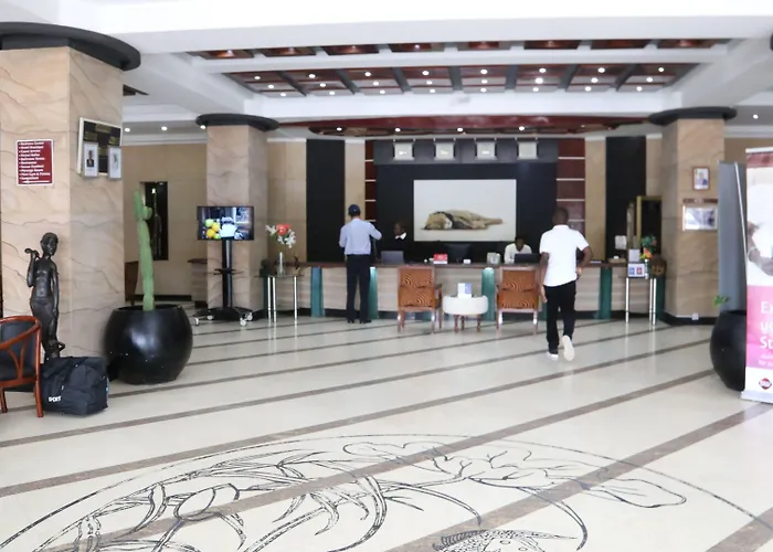 Best Western Plus Paramount Hotel