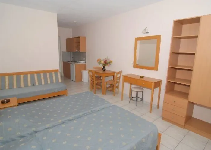 Iris Hotel