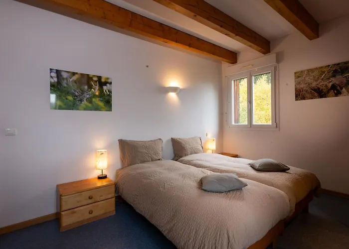 Auberge De L'Etang Du Devin