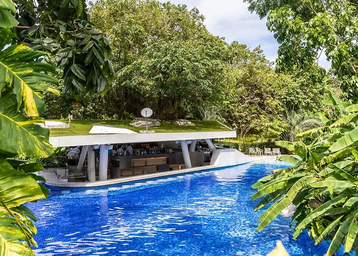Group Comfort Suite At Tambuli Residences 1-Bedroom Apartment For Up To 6 Guests By Dominik With Pool Access & Balcony In Mactan