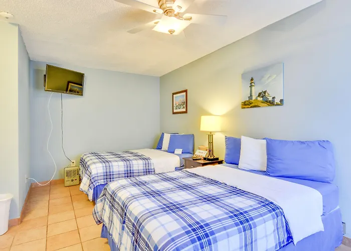Upper Deck Hotel And Bar - Adults Only