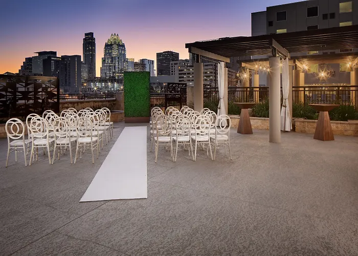 Holiday Inn Express Hotel & Suites Austin Downtown - University By Ihg