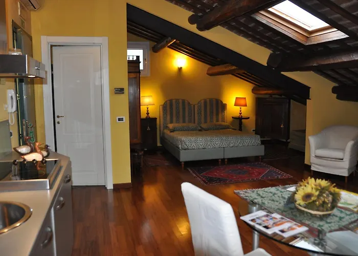 Piazza Nova Guest House