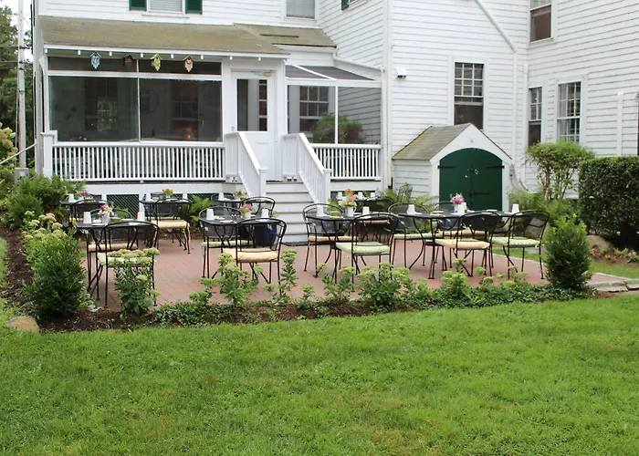 Village Inn