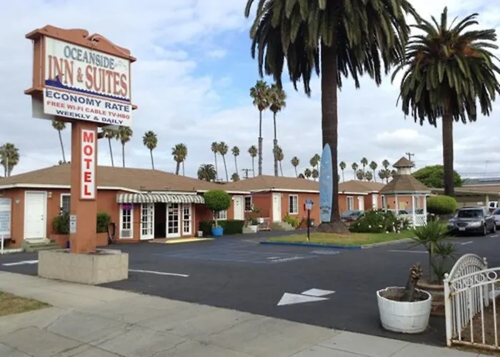 Oceanside Inn & Suites
