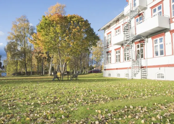Varmland Hotel