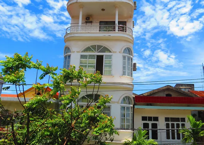 Nam Long Hotel