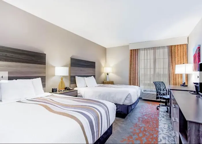 La Quinta Inn & Suites