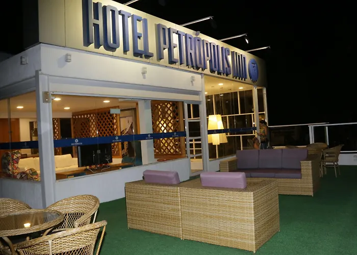 Hotel Petropolis Inn