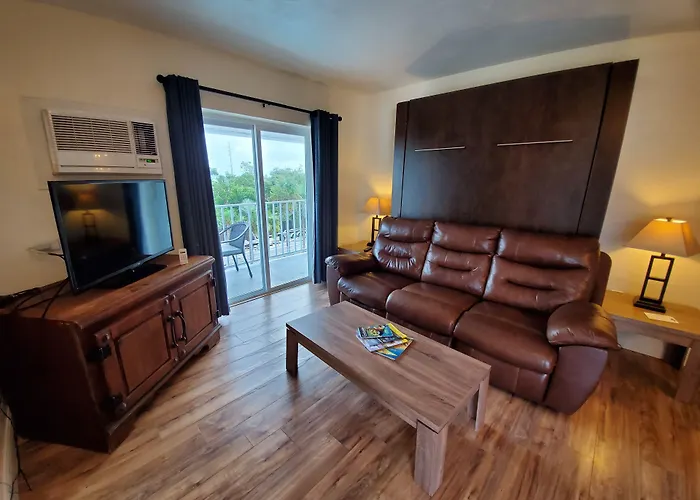 Knight'S Key Suites