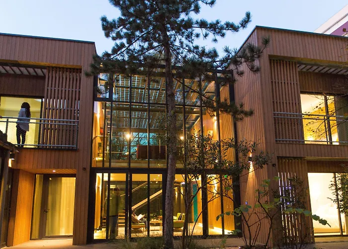 Eden Lodge Paris