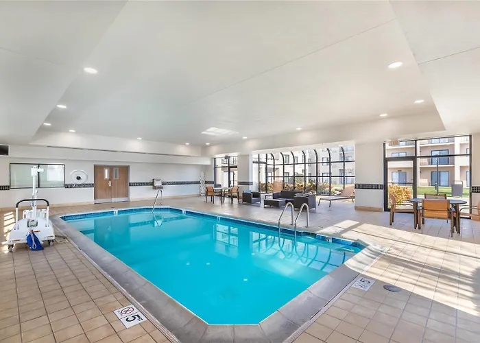 Comfort Inn & Suites Arlington Heights - Buffalo Grove
