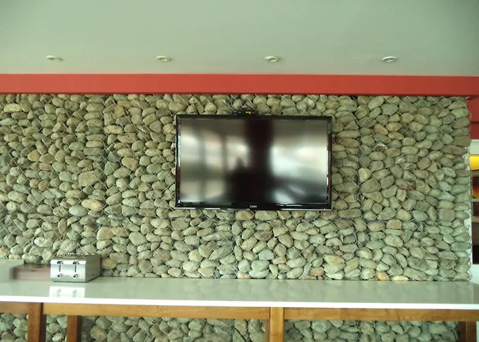 MIL810 Ushuaia Hotel