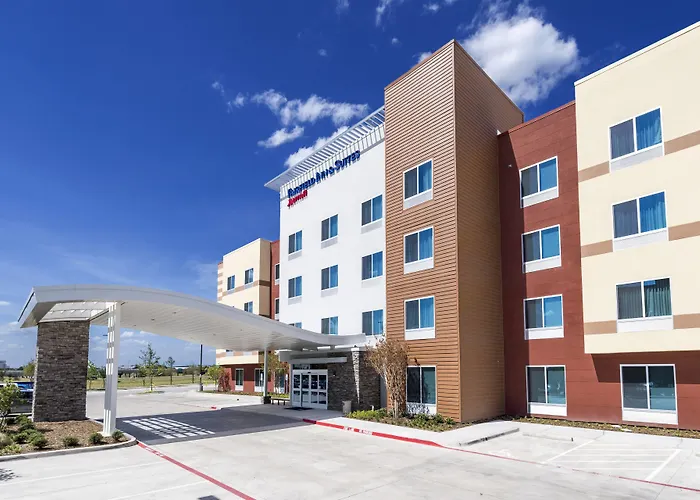 Fairfield Inn & Suites By Marriott Dallas Waxahachie
