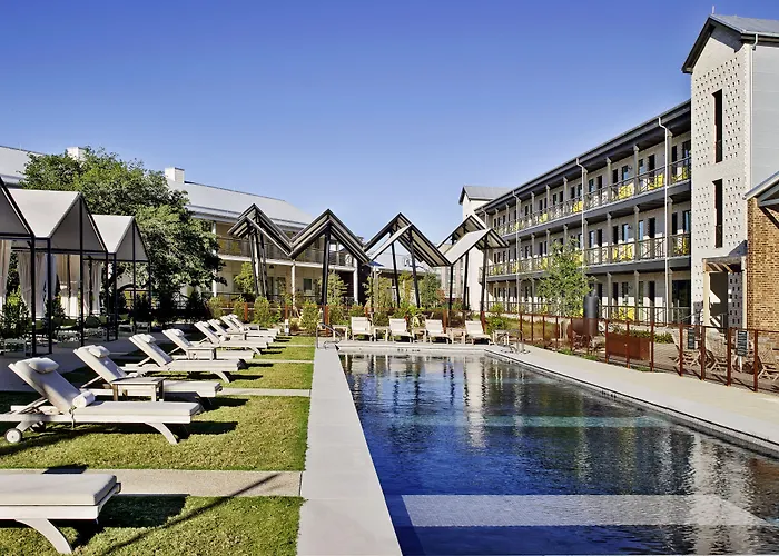 Cavalry Court, By Valencia Hotel Collection