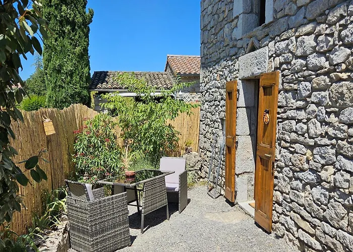 Chambre D'Hotes Et De Charme "Au Clos Des Ammonites Chez Ange&Sebastien "