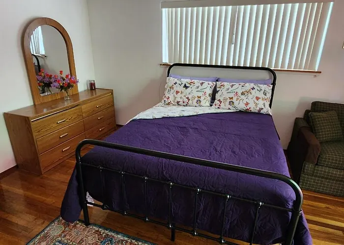Comfy, Cozy Bnb Kent Wa "Private Bathroom"