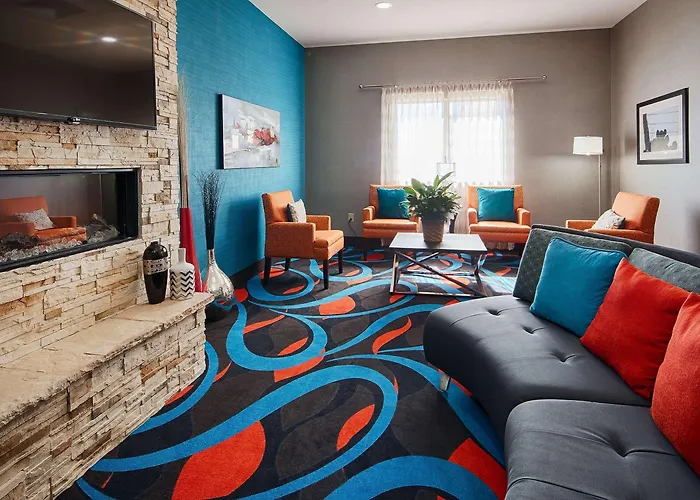 Best Western Plus Lonestar Inn & Suites