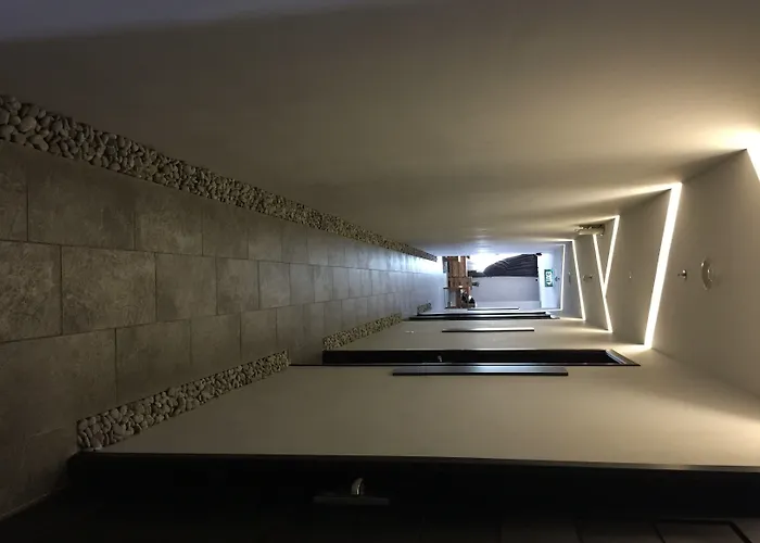 Eatern Hotel