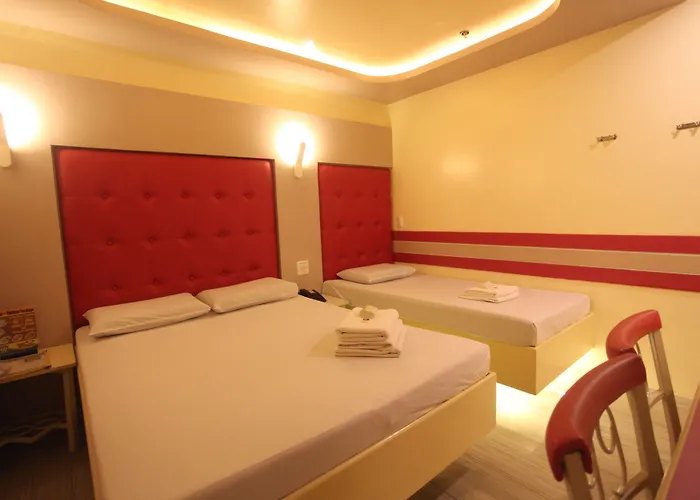 Hotel 99 Monumento Caloocan