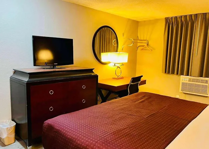 Super 8 By Wyndham Benton Harbor St Joseph
