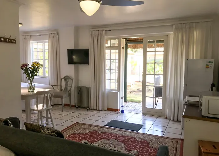 Howards End Manor B&B