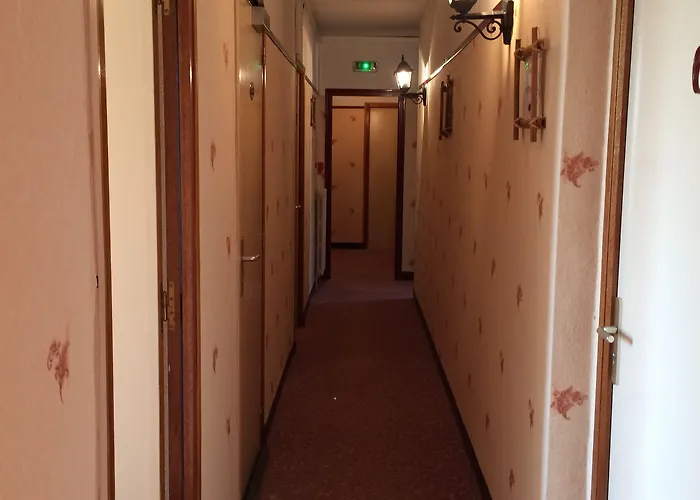 Hotel Du 6 Juin