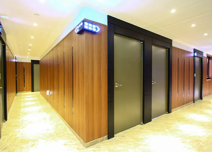 Lion Hotel