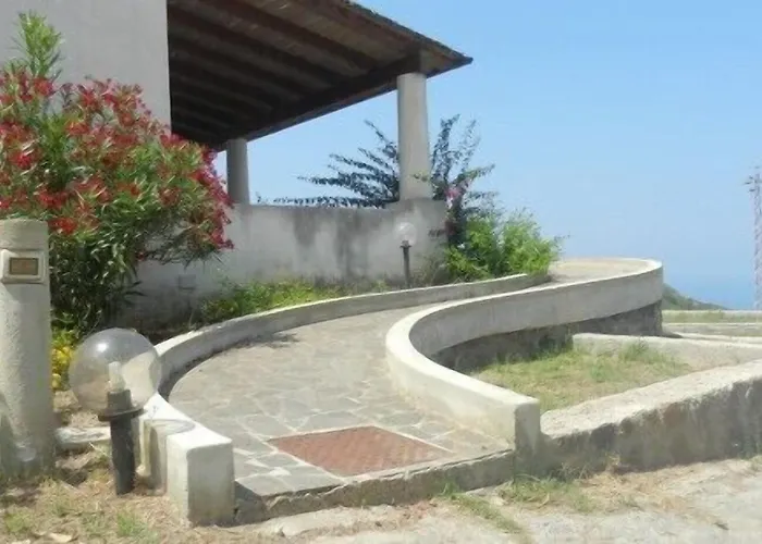 Eolian Residence