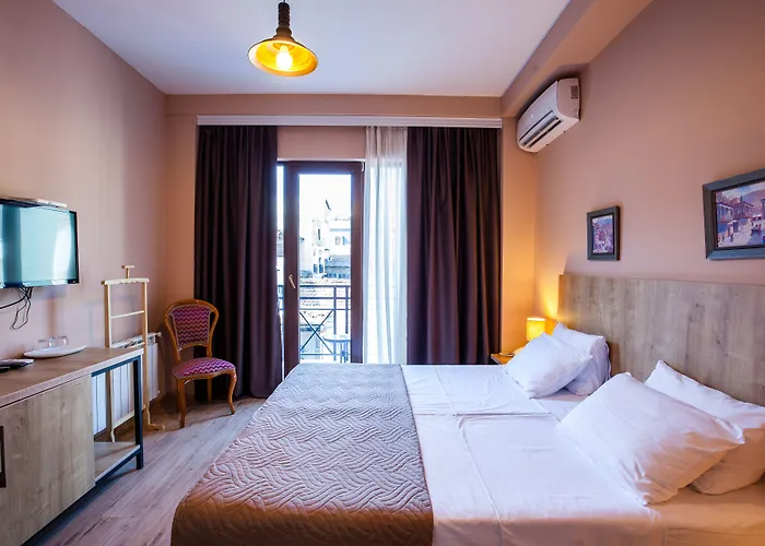 Hotel N16