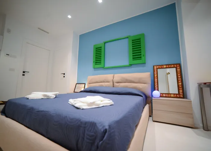 Maree Seafront B&B - Sea View King Room