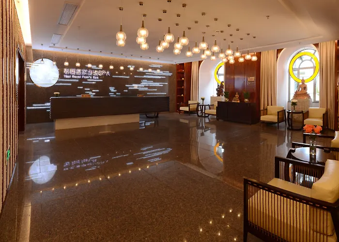 Menshine Gloria Plaza Hotel