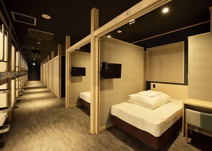 Cabin & Capsule Hotel J-Ship Osaka Namba