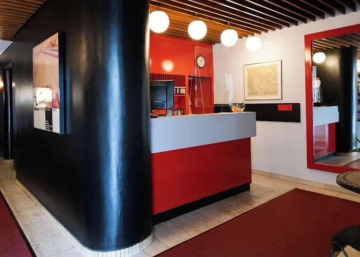 Hotel Meran Hallenbad & Sauna
