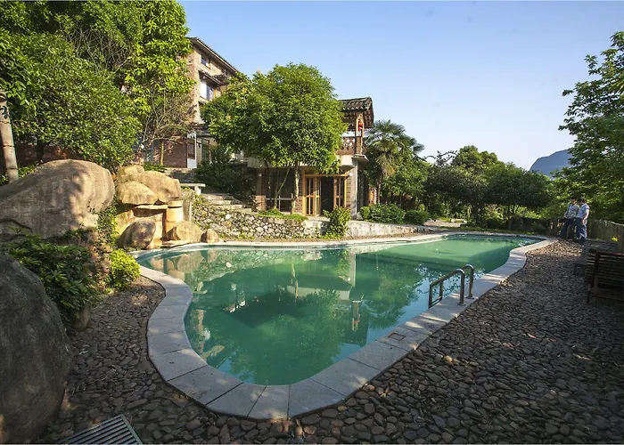 Riverside Retreat Hotel