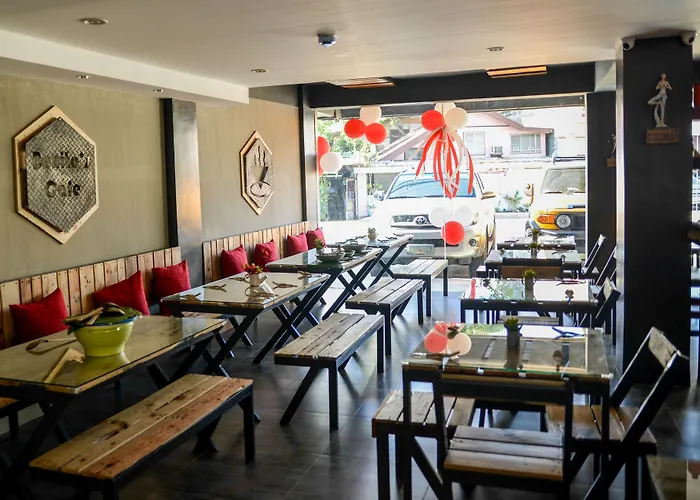 RedDoorz Plus @ Taft North Mandurriao