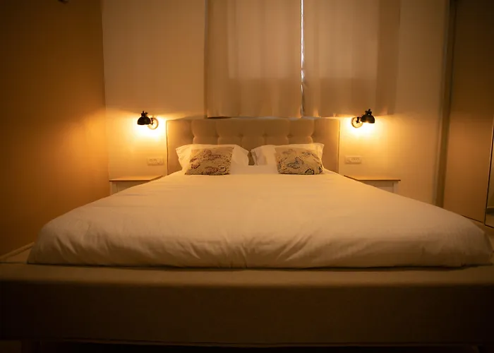 Eshel Mansion - Boutique Suites