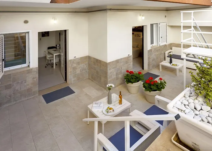 siciliacasevacanze - Marina Domus Rooms