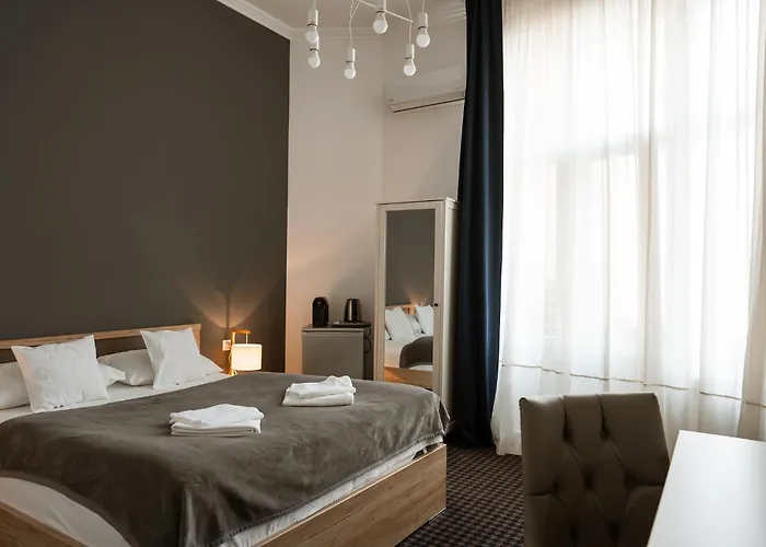 Ivana Hotel