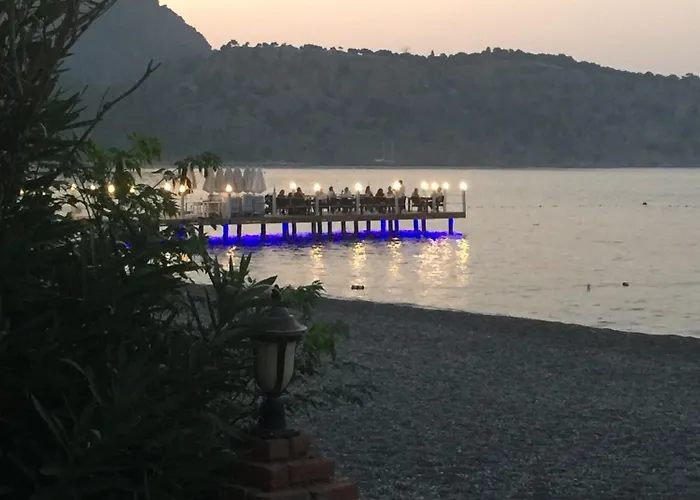Maris Hotel