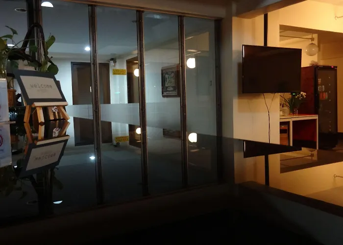 Mango Bedroom Inn