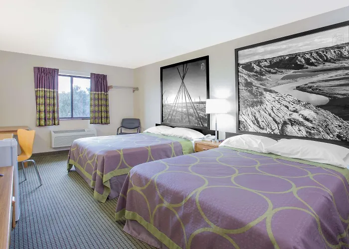 Super 8 By Wyndham Havre